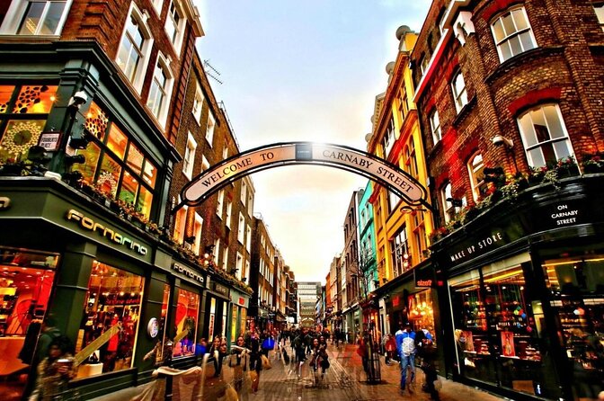 A Fairytale Christmas Day with Food and Christmas Concert - A private 3-hour route that still feels unhurried