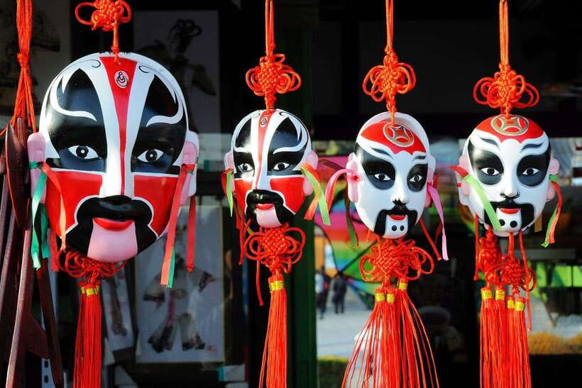 Beijing: Must-See Peking Opera at Liyuan Theatre Ticket - Who this experience suits best (and who should think twice)