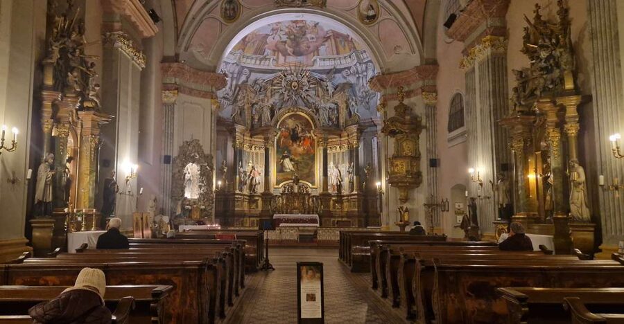 Budapest: Classical Music Concert in St. Michael's Church - The full 70-minute program: Vivaldi, Mozart, and organ moments
