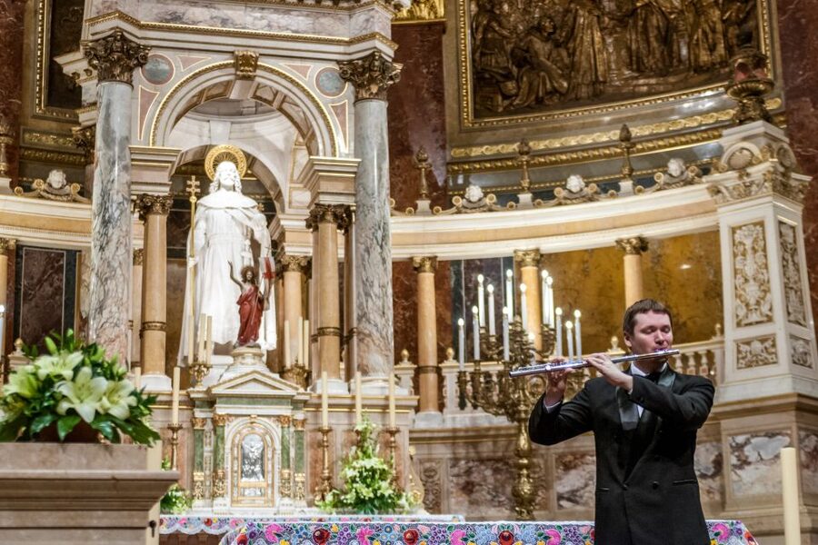 Budapest: Organ Concert in St. Stephen's Basilica - Why this organ + aria + flute mix works