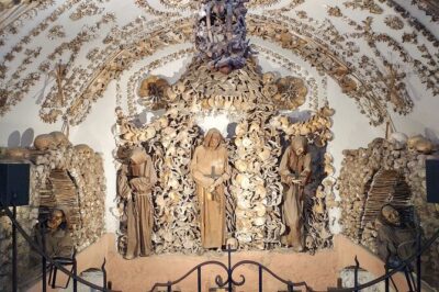 Capuchin Crypt Christmas Baroque Concert in Rome - Live a cappella in the Capuchins Convent Hall: what the concert feels like