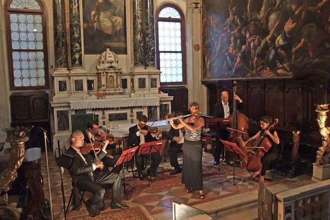 Casanova Opera Concert in San Marco Square - The comfort and sound reality check: small room, possible cold or loud moments