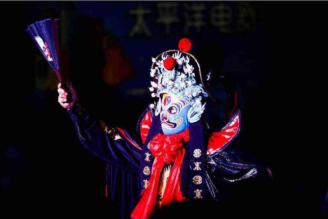 Chengdu Sichuan Opera Evening Show Ticket-Shu Feng Yan Yun - The Show’s Centerpiece: Bian Lian Face-Changing in Action