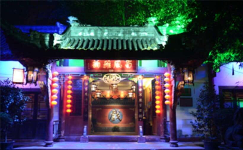 Chengdu: Sichuan Opera Show & Covered Bowl Tea & Massage - The 80-minute show flow: what you’ll see and why it works