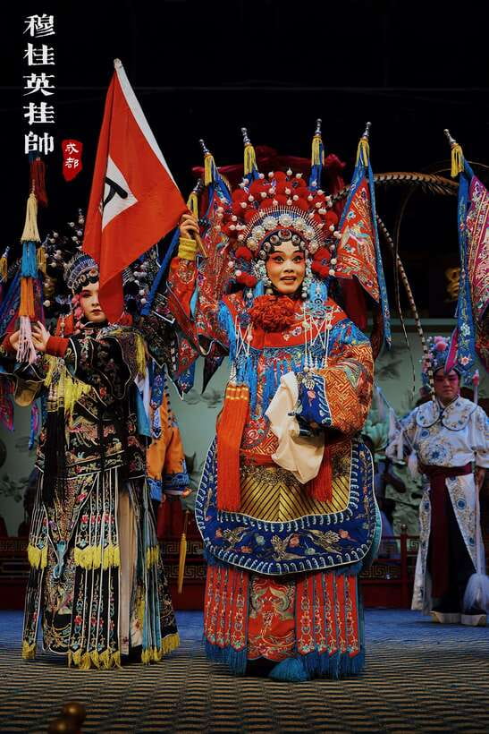 Chengdu: Sichuan Opera Show Ticket - Shu Feng Ya Yun - What the “Small Group” Means for Your Night