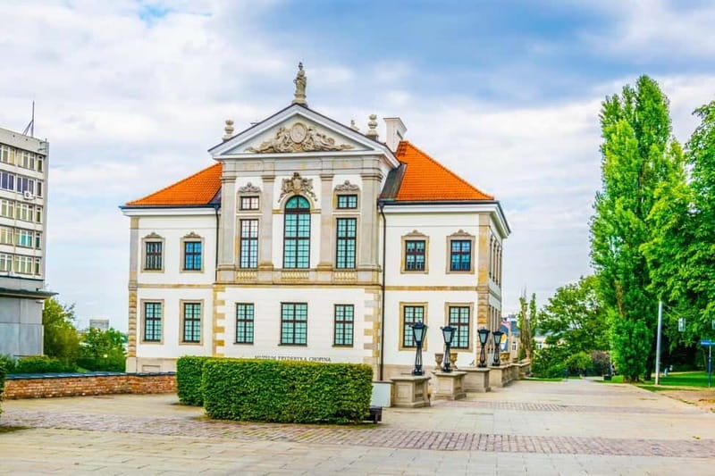 Chopin Tour in Warsaw with Skip-the-line Museum & Concert - Starting at Pałac Gnińskich: the Chopin Museum plan that saves time