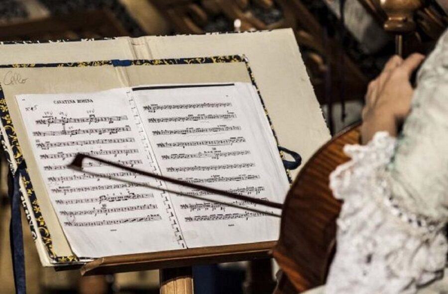 Cicchetti & Concert in Venice - Crossing into the Scuola Grande di San Teodoro at 8:00 PM