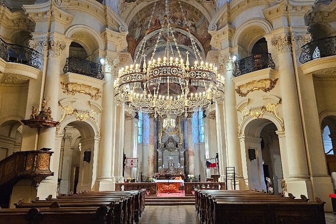 Classical Concert in St. Nicholas Church - What Makes This Concert Work in Prague