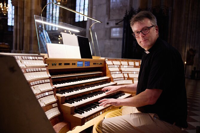 Concert at Vienna's St. Stephen's Cathedral - Seat location rules: how to avoid the back-row disappointment