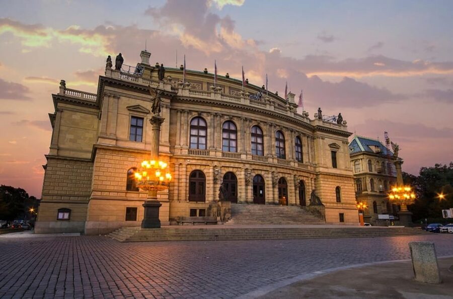 Concert in the Rudolfinum - MOZART, VIVALDI, SMETANA - Inside the Rudolfinum: why this feels different than a big hall show