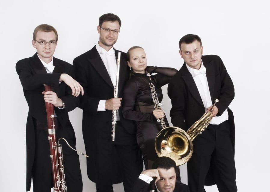 Concert in the Rudolfinum - MOZART, VIVALDI, SMETANA - Your seat and your listening experience: how the format affects the night