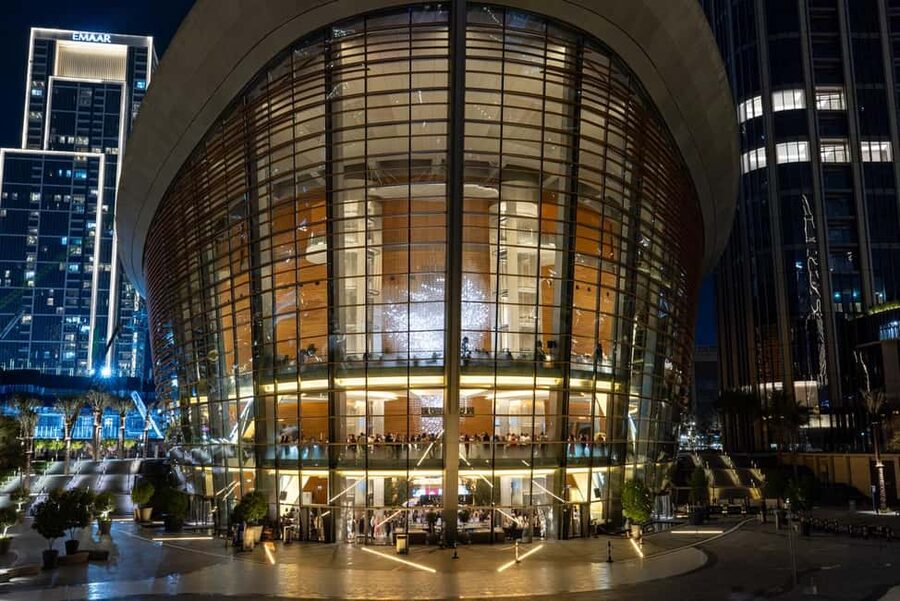 Dubai: Burj Khalifa Level 124, 125 with Dubai Opera Tour - Burj Khalifa Levels 124–125: what those floors really deliver