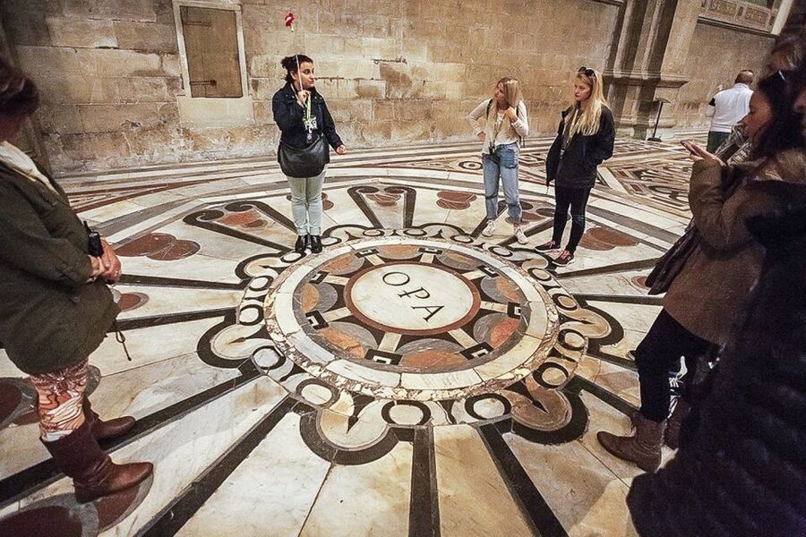Florence Duomo, Baptistery & Opera Museum Audioguided Tour - Meeting at Piazza di San Giovanni: Find Your Guide Fast