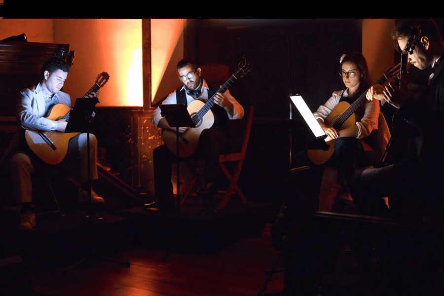 Funchal: Funchal Guitar Quartet in Concert - Traditional classical meets contemporary pop flavors