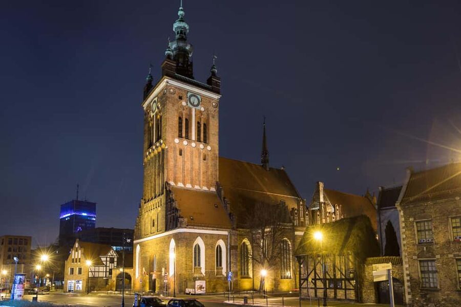 Gdansk: Chopin's Piano Concert by Candle Glow - Candlelight and Gothic acoustics: why this concert feels special