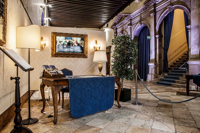 I Musici Veneziani Concert: Vivaldi Four Seasons - Entering the hall: seating, sight lines, and how to pick your spot
