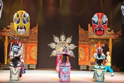 Jinjiang Theater:Eight-Face Changing-Legendary Sichuan Opera - Tickets and the tea plan: the one logistics step you must nail