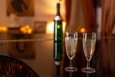 Krakow: Chopin Concert by Candlelight with Wine - The Yamaha grand piano: the sound quality you feel in your seat