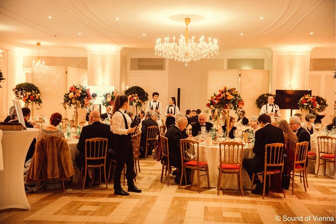 Kursalon Vienna: Strauss and Mozart Concert With Dinner - Why the Kursalon hall changes how Strauss and Mozart feel