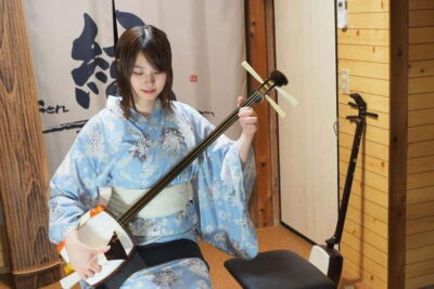 Kyoto: Japanese Music Concert and Music Class Experience - The 100-minute flow: intro, concert, talk time, then you play