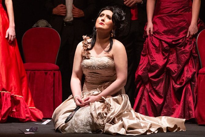 La Traviata The Original Opera by Giuseppe Verdi - Ballet and visibility: plan for dancers in the sight line equation