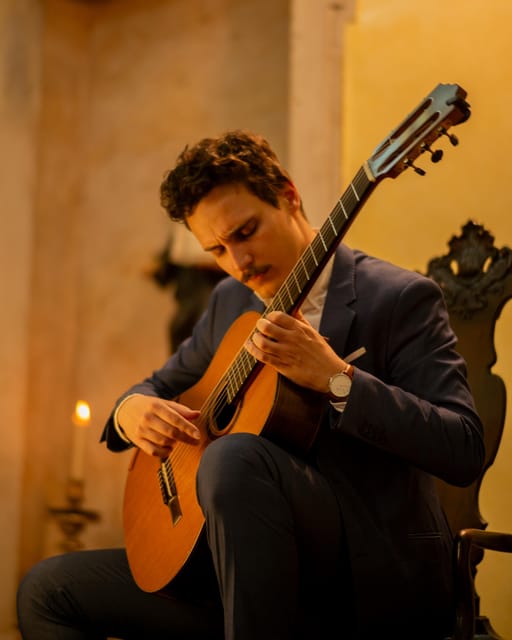 Lisbon: Lisbon Classical Nights Concert - A 50-Minute Classical Guitar Fix in Saint Paul’s Church