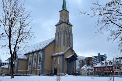 Midnight Concert in Tromsø Cathedral - Before 23:00: use the warm-up time wisely