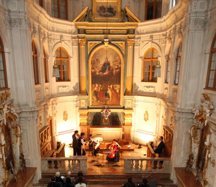 Munich: Concert in the Court Chapel of the Residenz - Court Chapel of the Residenz: the room where the music fits