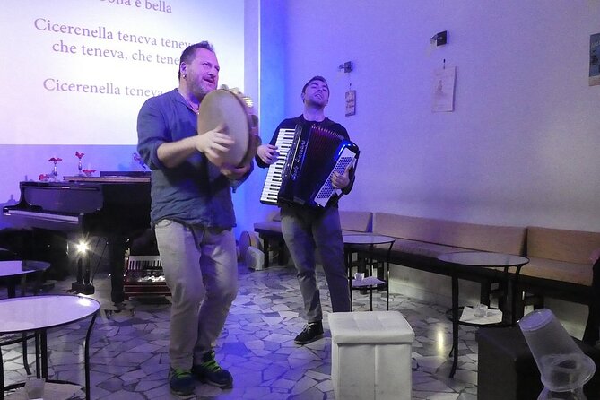 Naples Folklore: A Unique Concert of Traditional Neapolitan Music - Traditional Neapolitan Music, Explained Through Feeling