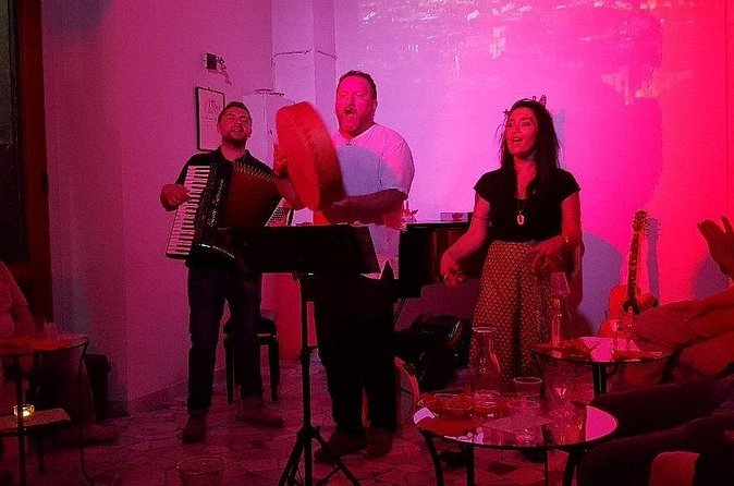 Naples Folklore: A Unique Concert of Traditional Neapolitan Music - What Happens During the 1 Hour 15 Minutes