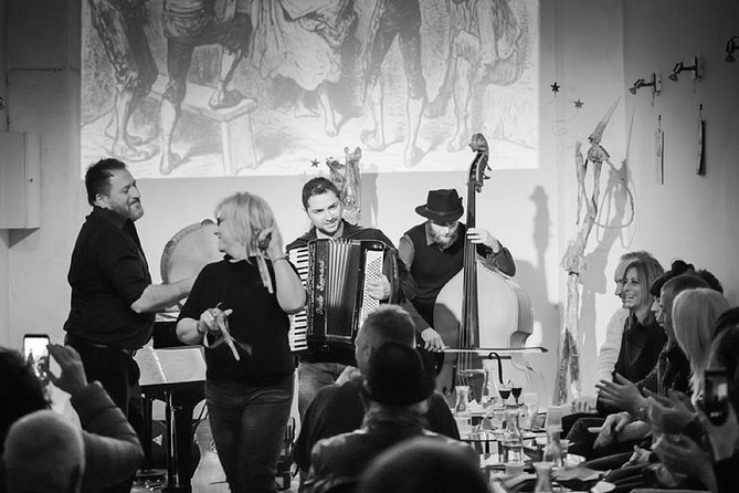Napulitanata: Traditional Neapolitan Music Concert Ticket - The 9 p.m. start: how to time your night without stress