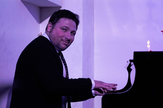 Napulitanata: Traditional Neapolitan Music Concert Ticket - The welcome drink: why it helps the whole experience