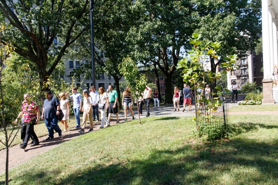 New York City Harlem Highlights w/ Gospel Concert & Transfer - Pacing and Real-World Expectations: Bus Tour Pros and Cons