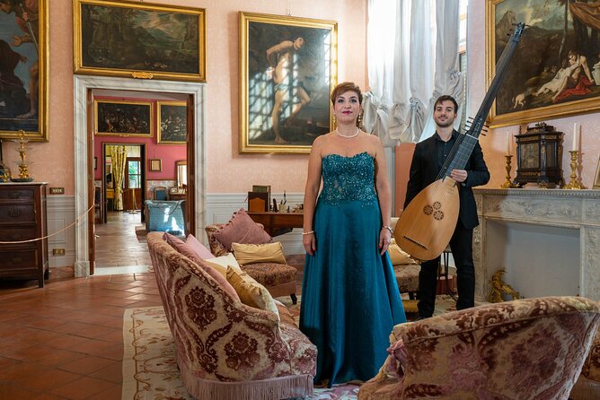 Opera Serenades in Palazzo Doria Pamphilj, Rome - Getting there near Via del Corso: how to keep Rome easy that night