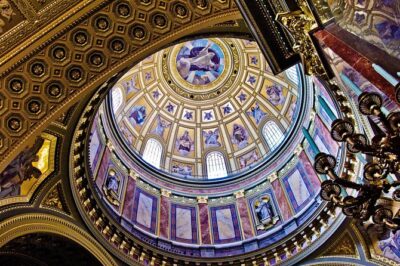 Organ Concert in the St. Stephen's Basilica - Getting There on Time: 8:00 pm, Small Group, Easy Pace