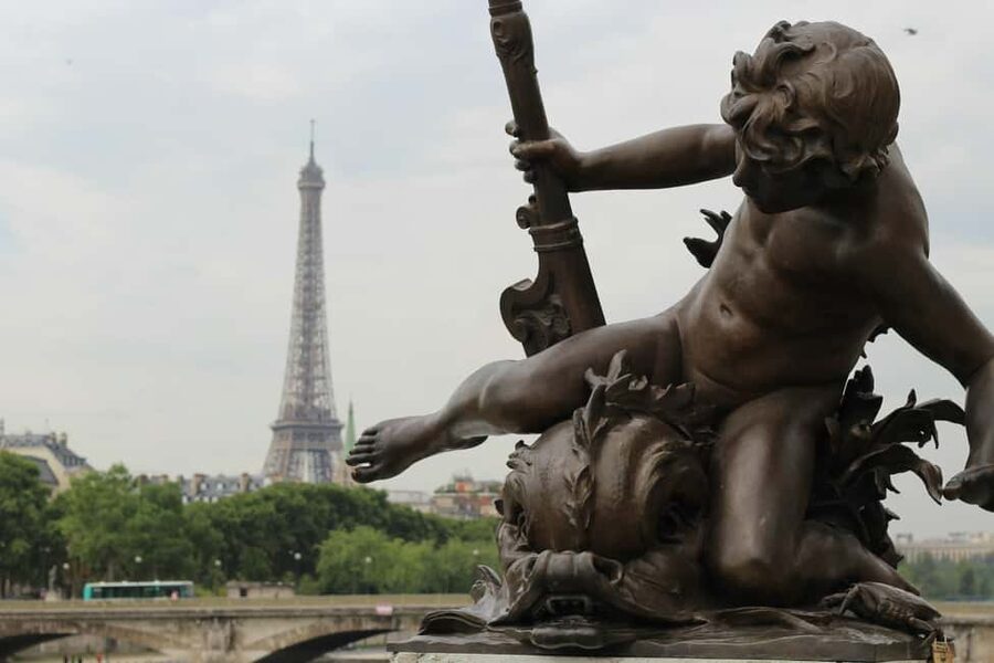 Pairs: The Opera to Hotel des Invalides Guided Walking Tour - Pont Alexandre III: the Russian Tsar bridge finish with Seine and Eiffel views