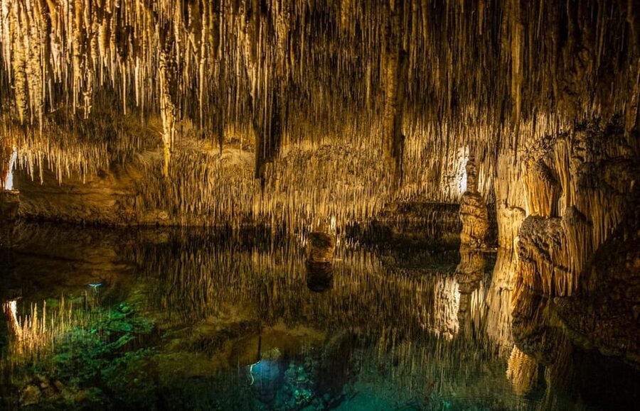 Palma: Caves of Drach Entrance, Music Concert, and Boat Trip - Boat trip expectations on Lake Martel: short ride, real atmosphere