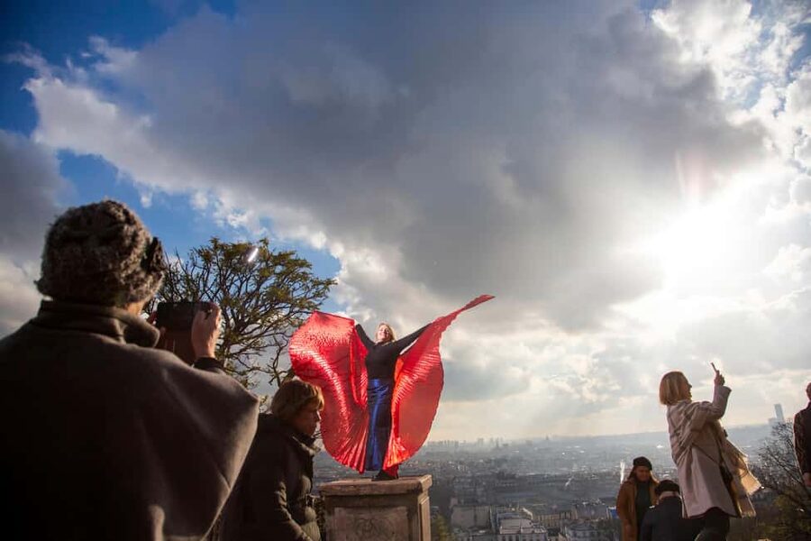 Paris: Opera Singer Guide in Montmartre - The 90-Minute Walk: From Abbesses Toward Sacré-Cœur