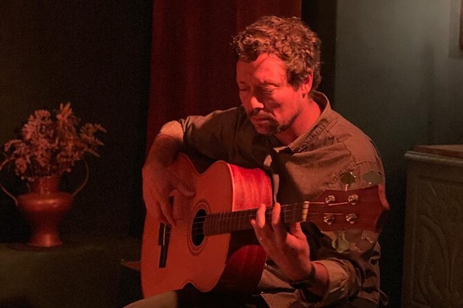 Portugal Lisbon Fado Concert Experience - Getting there: near public transit means less time lost