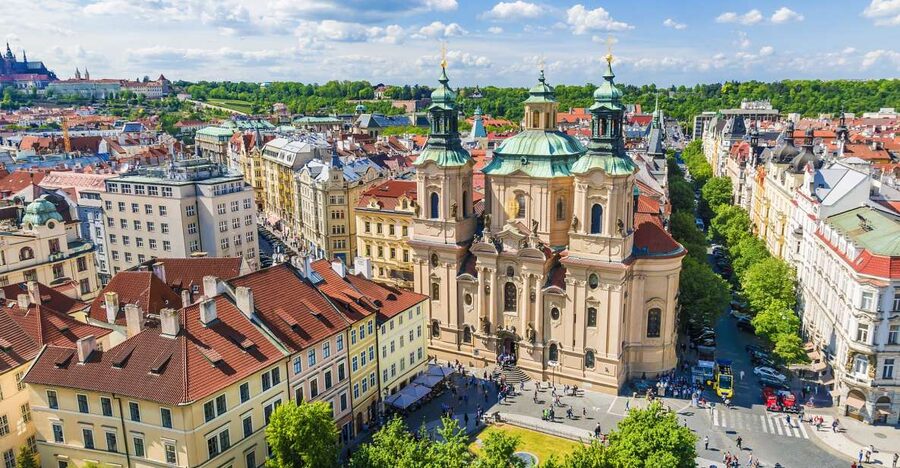 Prague: Classical Concert in St. Nicholas Church - What to notice inside: frescoes, lighting, and the nave you’ll want to look at