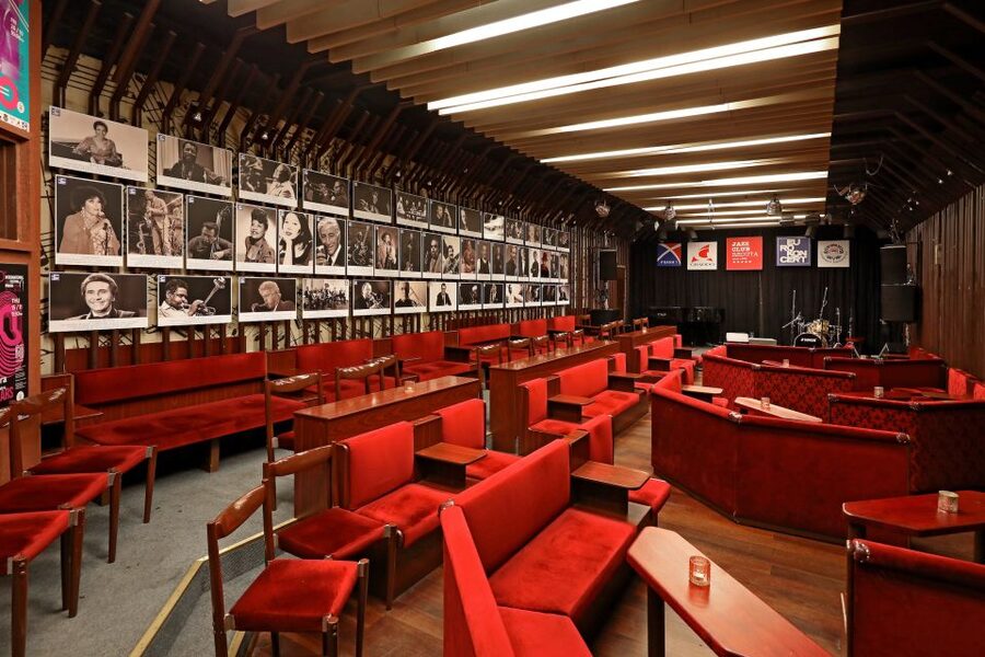 Prague: Concert at Reduta Jazz Club - The Saxophone Bar beer tapped into a golden saxophone