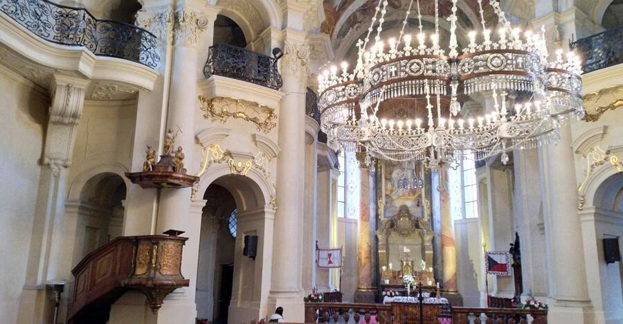 Prague: Old Town and Classical Concert Tour - Wenceslas Square and the Shift From Past to Present