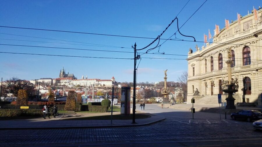 Prague: Old Town and Classical Concert Tour - Guide Style: What Makes This Tour Feel Like More Than a Checklist