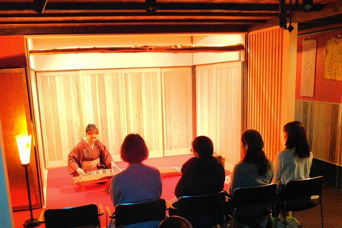 Private Japanese music concert - Hands-on moments: trying koto with guidance