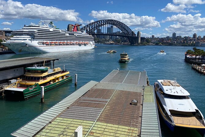 Private Sydney Tour Including Sydney Opera House, Bondi and Manly - Harbour Bridge crossing: a quick ride, a big sense of scale