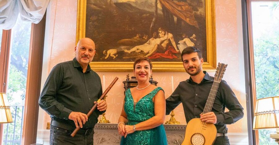 Rome: New Year's Concert at Palazzo Doria Pamphilj with Tour - The guided walk through the Princess’s secret apartment