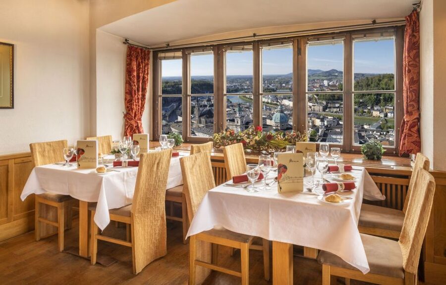 Salzburg: Best of Mozart Fortress Concert and Dinner - Who this Mozart fortress evening fits best