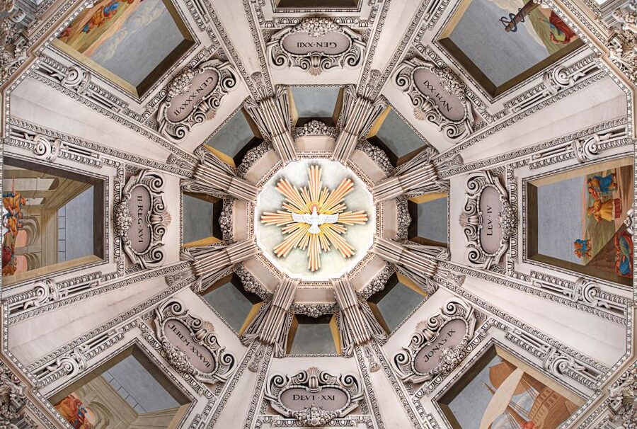 Salzburg Cathedral: Organ Concert at Midday - What You’ll Hear: Seven Organs, Two Organists, and the Great Organ