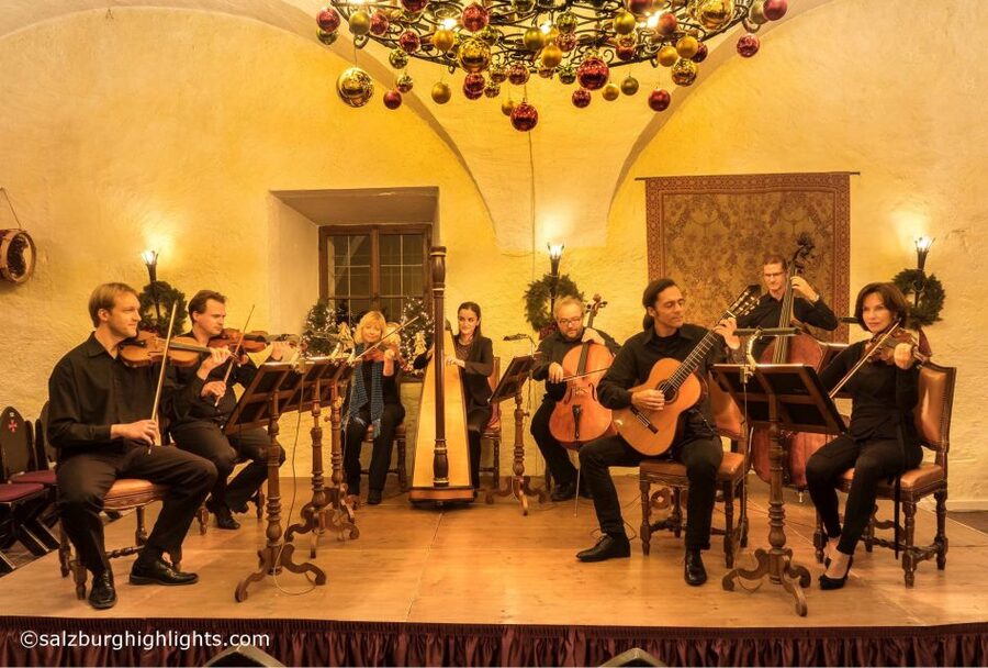 Salzburg: Christmas/Advent Concert at Fortress Hohensalzburg - From the illuminated market to the fortress hall