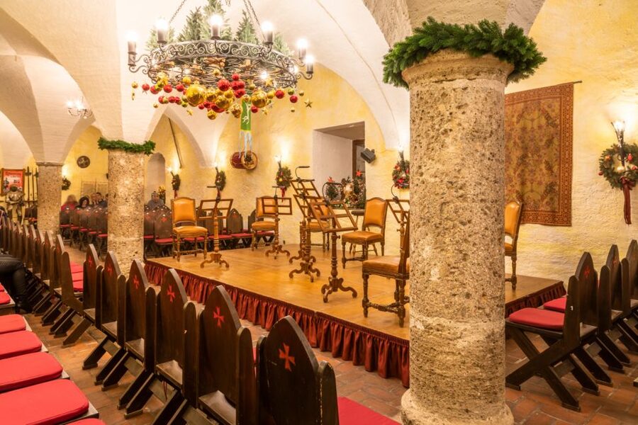 Salzburg: Christmas/Advent Concert & Dinner - Choosing Gold VIP Seating for Better Views and Better Listening